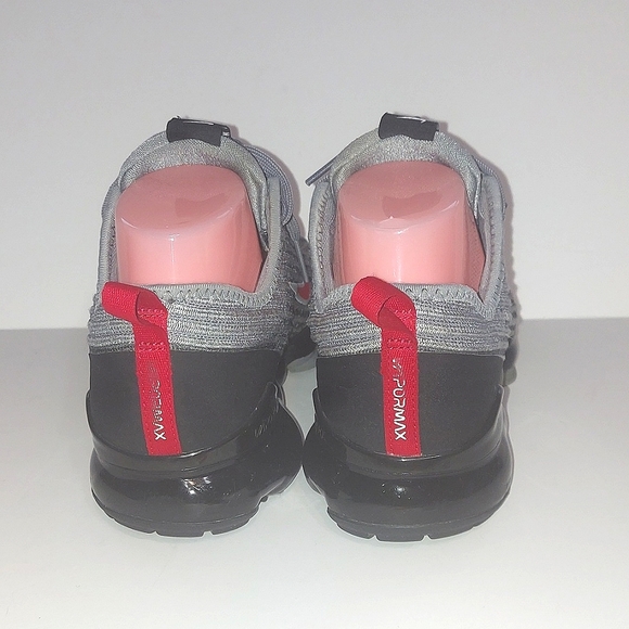 Boy's Youth or Women's Nike Vapormax - Picture 3 of 9